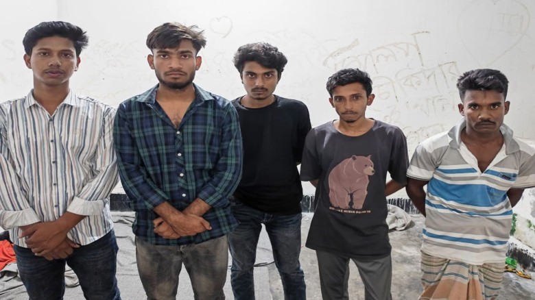 বাকেরগঞ্জ পুলিশের হাতে আটক ৫ মাদকসেবীর সাজা