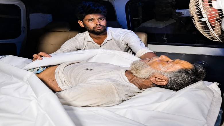 বাকেরগঞ্জে আওয়ামী লীগ নেতার নেতৃত্বে হামলা বৃদ্ধ নি/হ/ত, বি