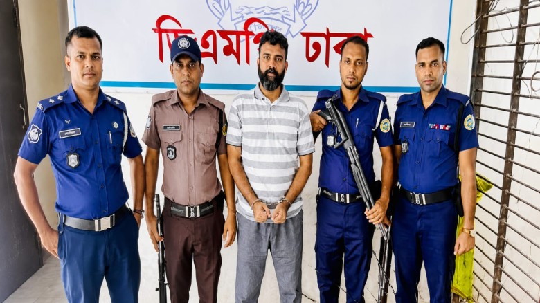 ফেসবুকে আপত্তিকর পোস্ট দেওয়ায় লায়ন নিলয় পারভেজ গ্রেপ্তার