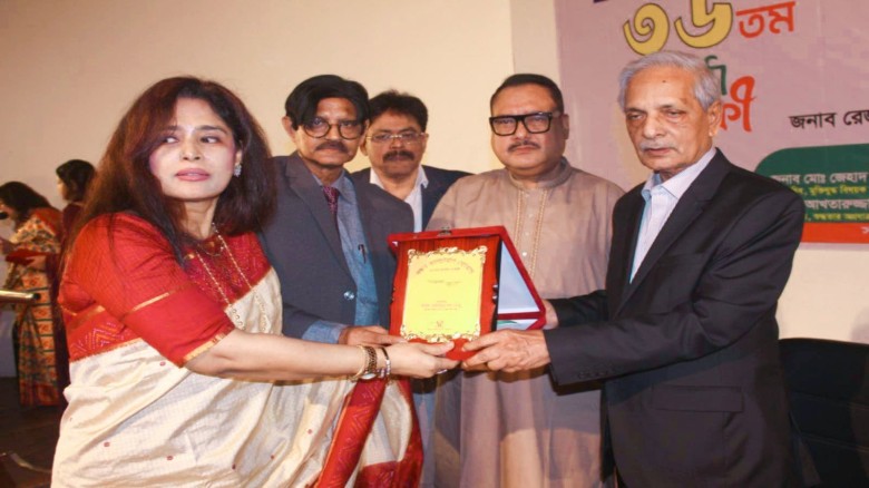 বন্ধন-এর ৩৬তম প্রতিষ্ঠাবার্ষিকীতে সম্মাননা পেলেন শাহীনুর হক 